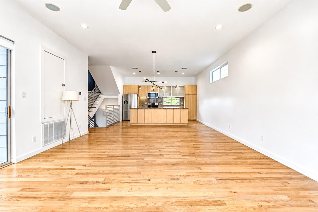 2234 Leeland Street - Photo 27