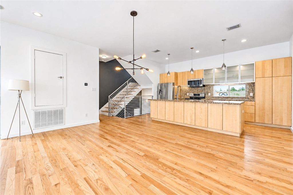 2234 Leeland Street - Photo 23