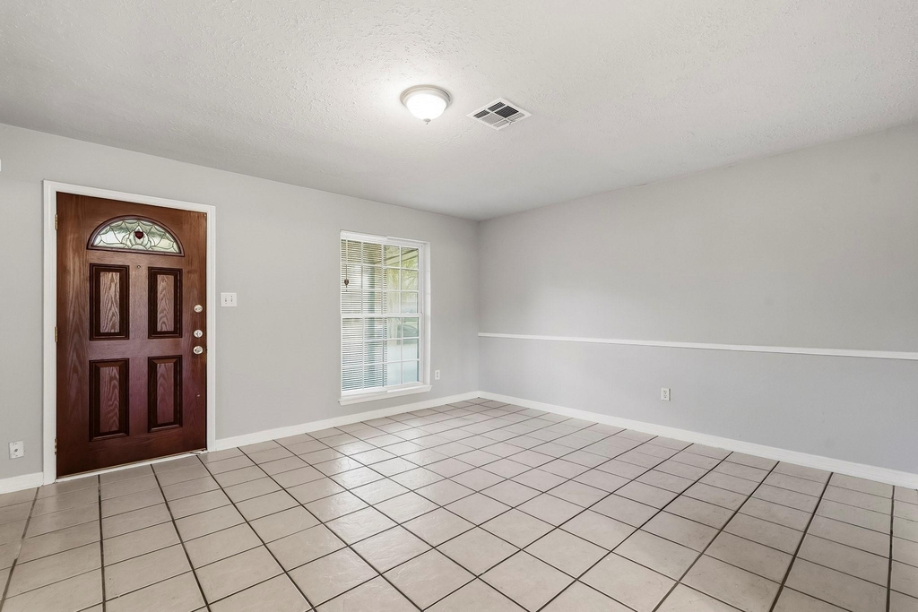 4902 Ridgestone Street - Photo 3