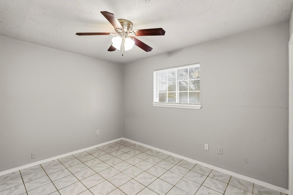 4902 Ridgestone Street - Photo 10