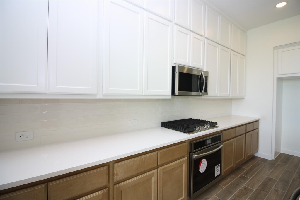 6527 Scarlet Pond Lane - Photo 10