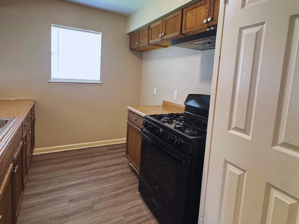 9325 Kentshire Dr - Photo 9