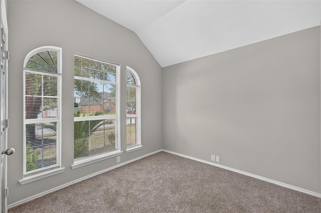 30303 Mesa Valley Drive - Photo 3