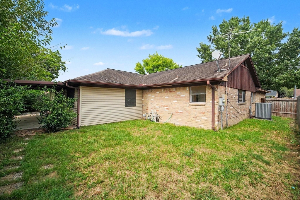 16315 Deer Lick Drive - Photo 20