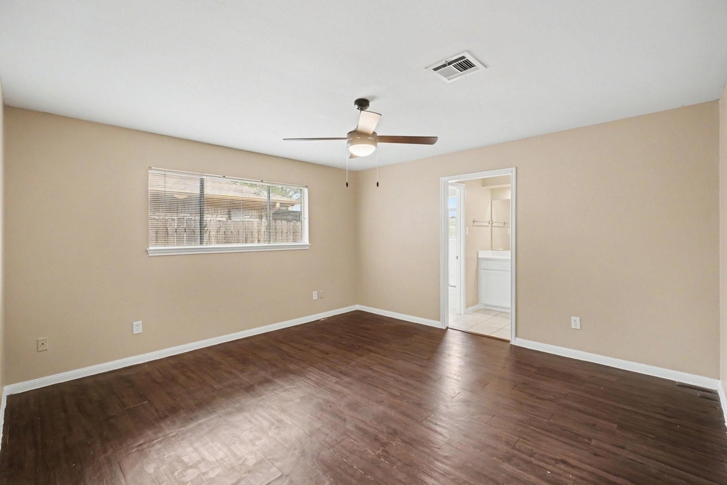 16315 Deer Lick Drive - Photo 11