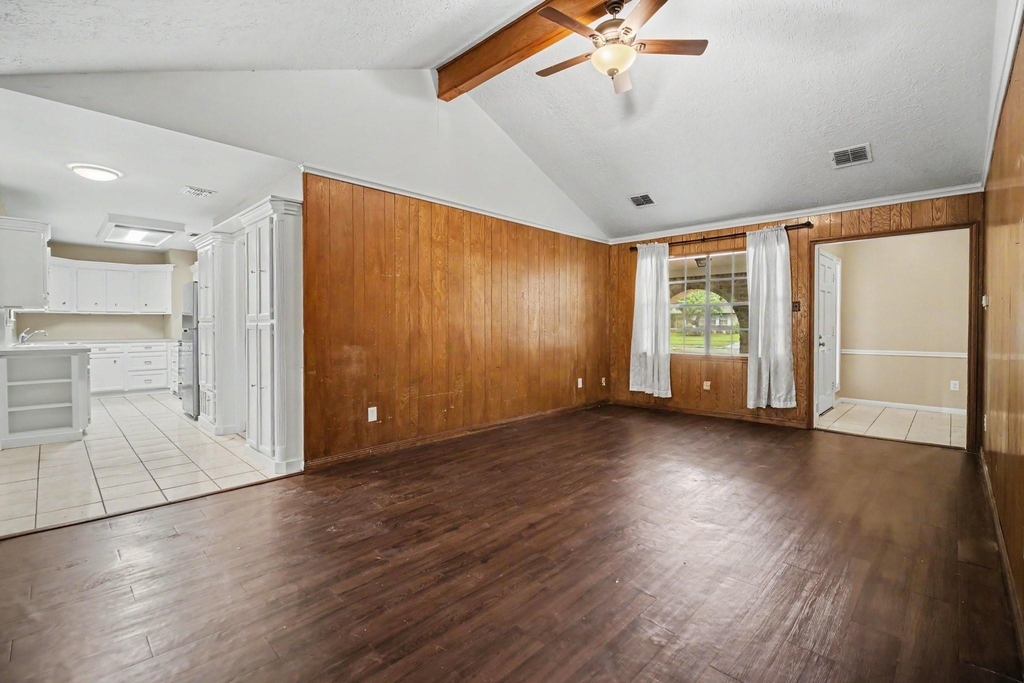 16315 Deer Lick Drive - Photo 3