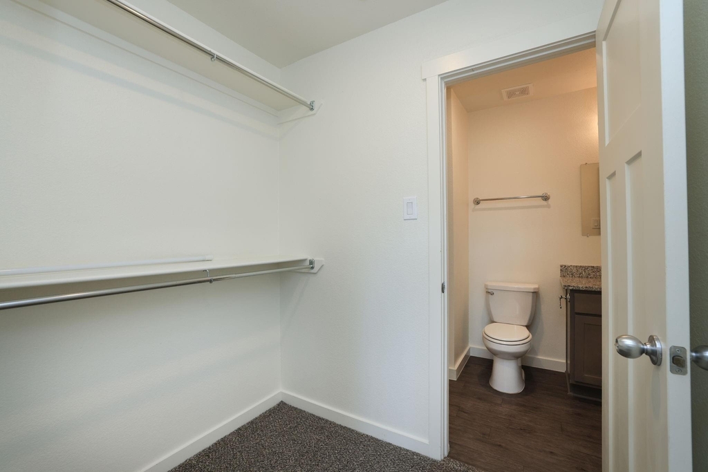 21155 Gosling Road - Photo 12