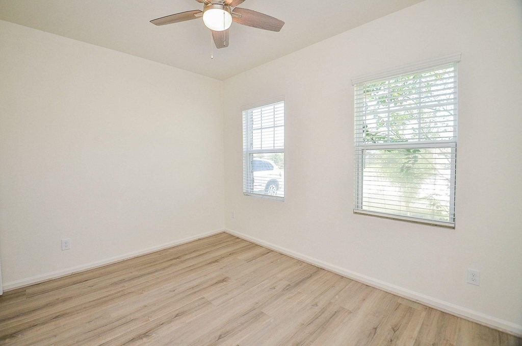 5015 Highland Springs Drive - Photo 14