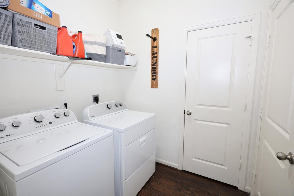 1045 Spindletree Lane - Photo 13
