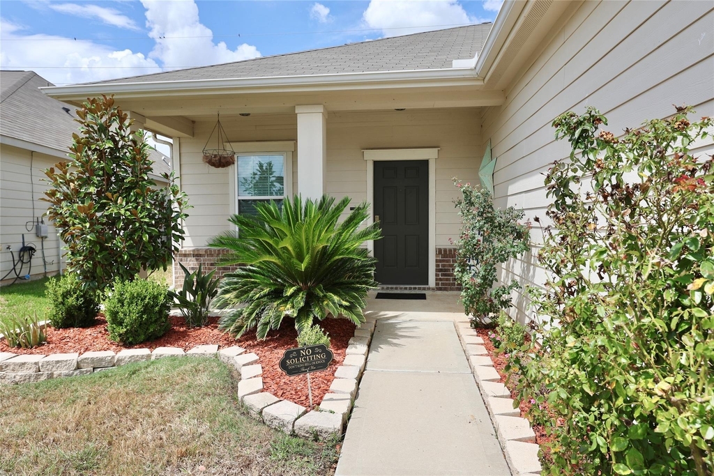 1045 Spindletree Lane - Photo 19