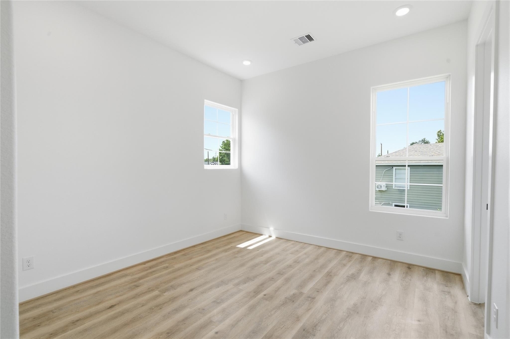 1609 Luzon Street - Photo 18