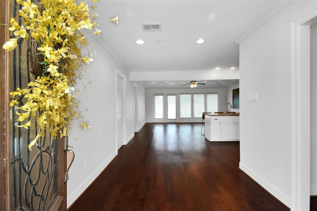 6218 Indigo Street - Photo 4