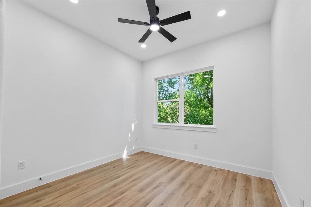 3315 Nettleton Street - Photo 19