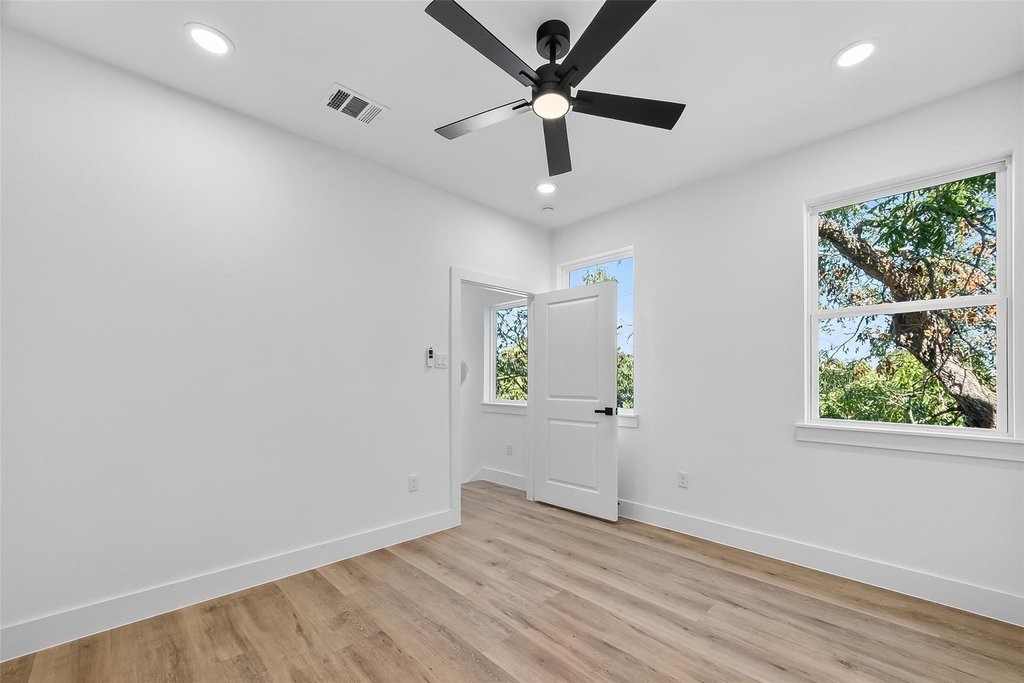 3315 Nettleton Street - Photo 23
