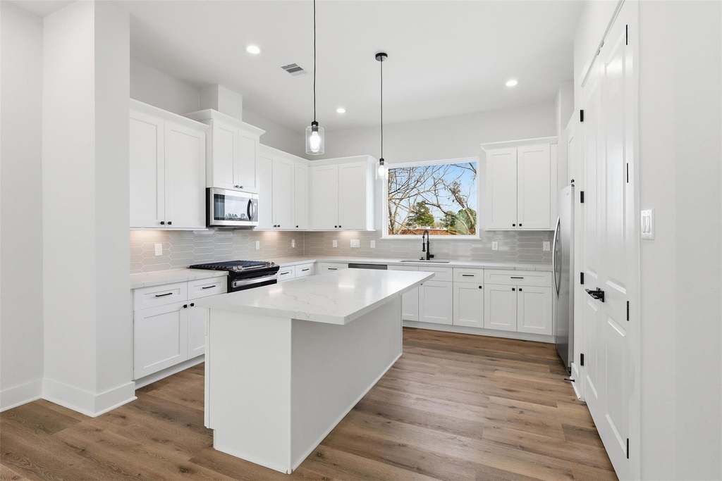 9403 Hammerly Boulevard - Photo 14