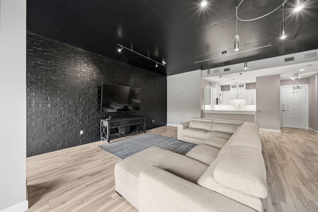 3 Waterway Court - Photo 4