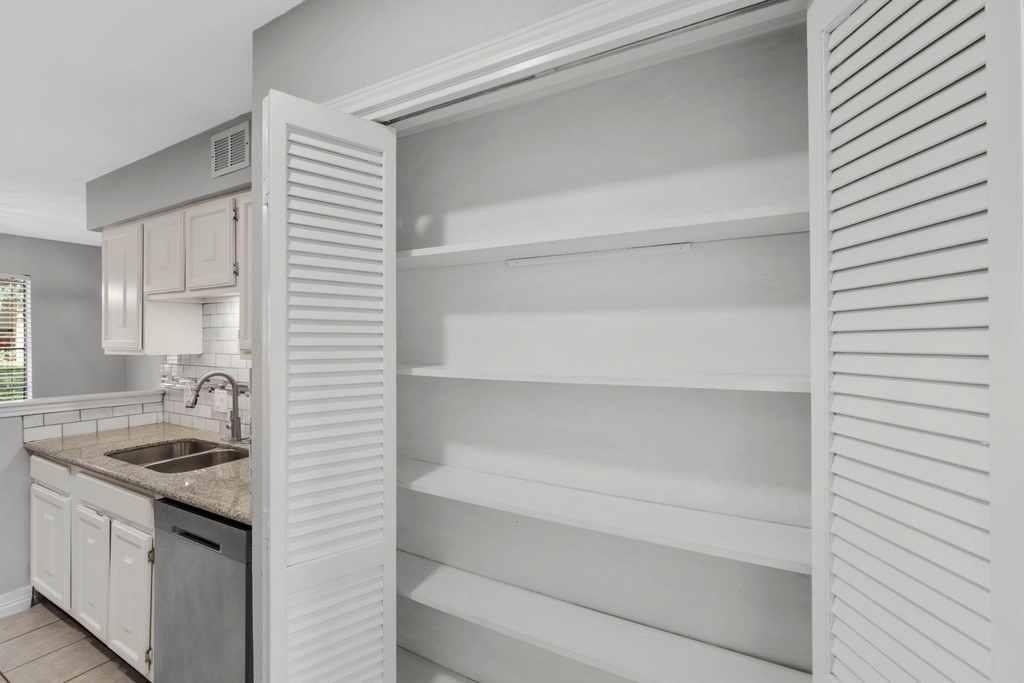10324 Longmont Drive - Photo 9