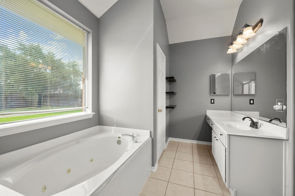 21702 Mileham Lane - Photo 16