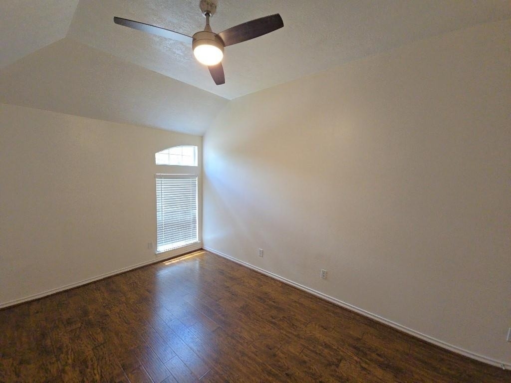 16514 Bluff Springs Drive - Photo 21