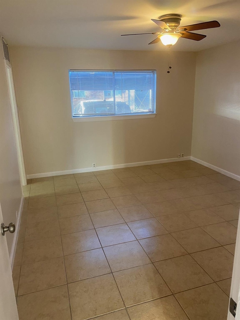 5353 Richmond Avenue - Photo 4