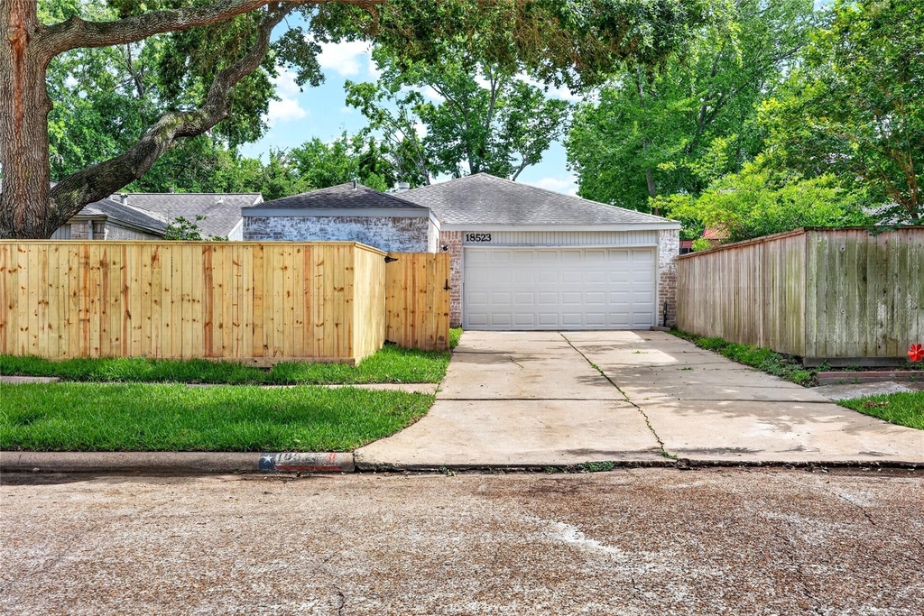 18523 Denise Dale Lane - Photo 1