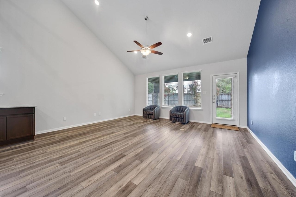 19234 Red Cascade Court - Photo 15