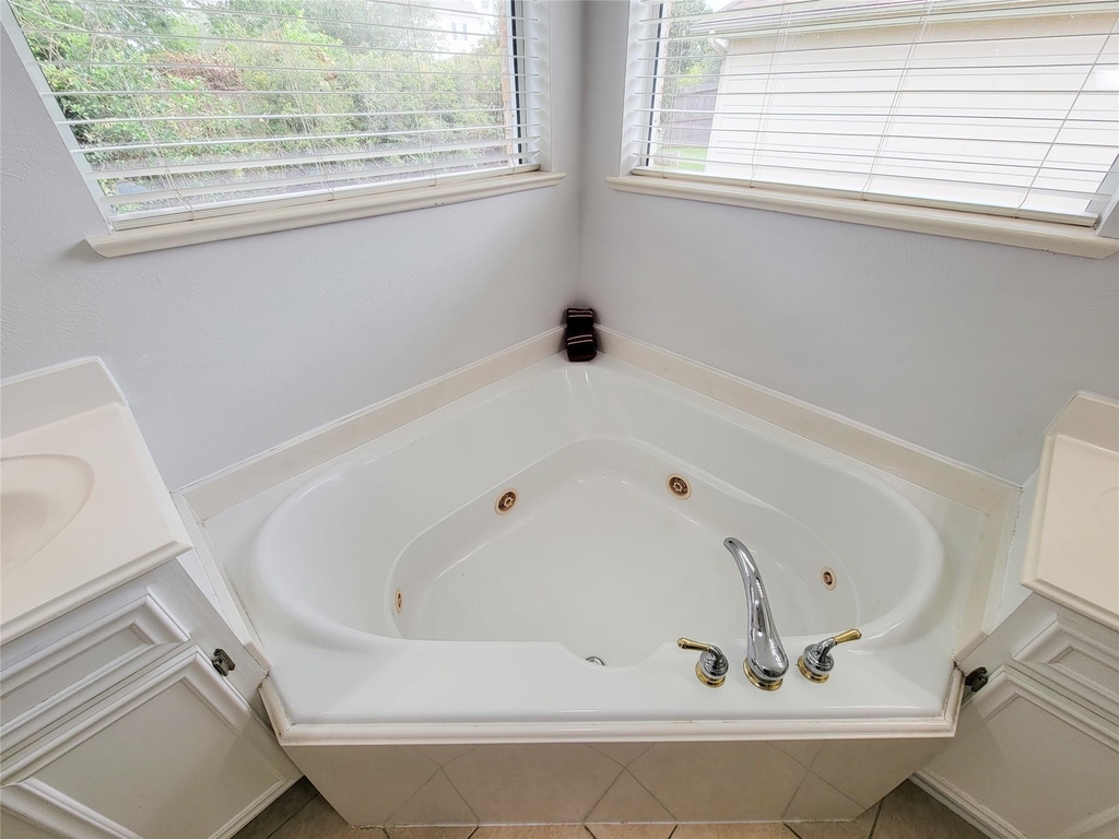 17715 Laguna Trail Drive - Photo 26