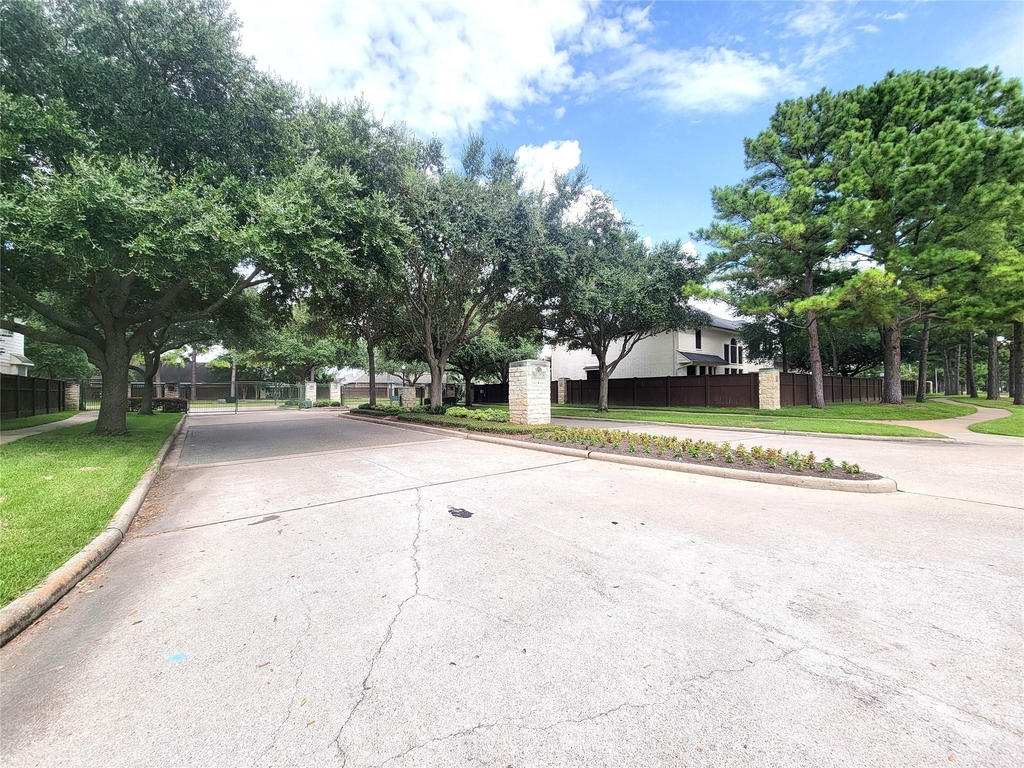 17715 Laguna Trail Drive - Photo 42