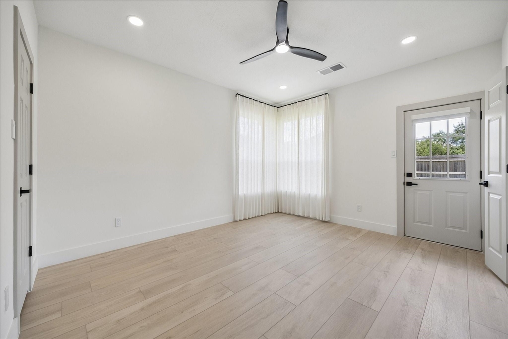 4823 Jaymar Drive - Photo 8