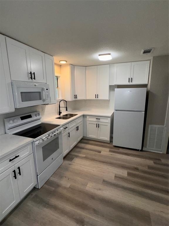 4807 Oak Street - Photo 3