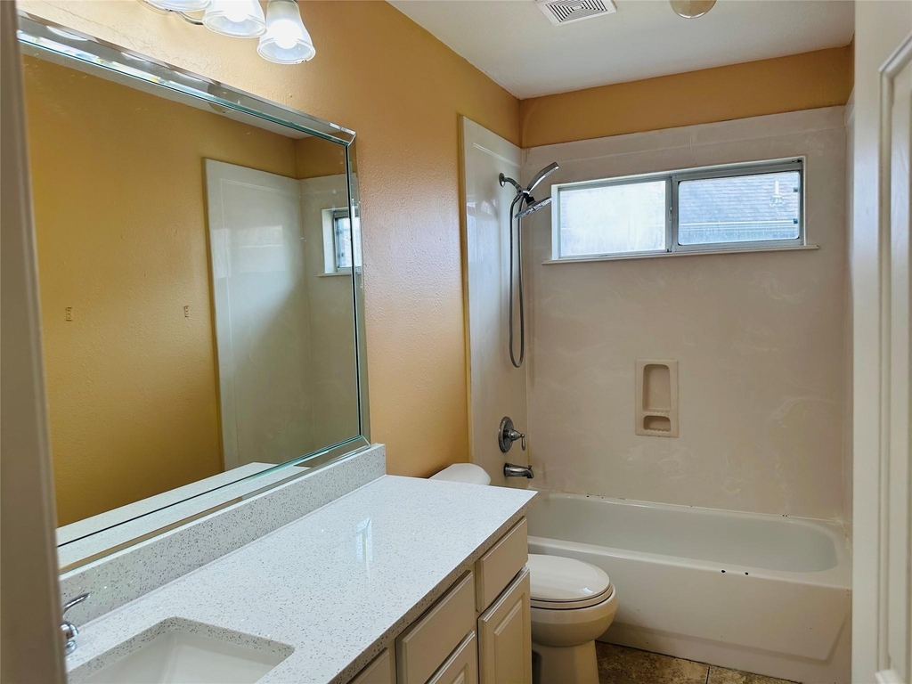 20506 Rainstone Court - Photo 9