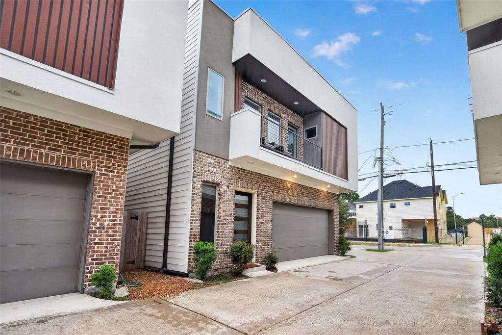 803 Thornton Road - Photo 1