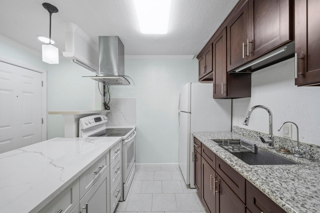 10211 Sugar Branch Drive - Photo 6
