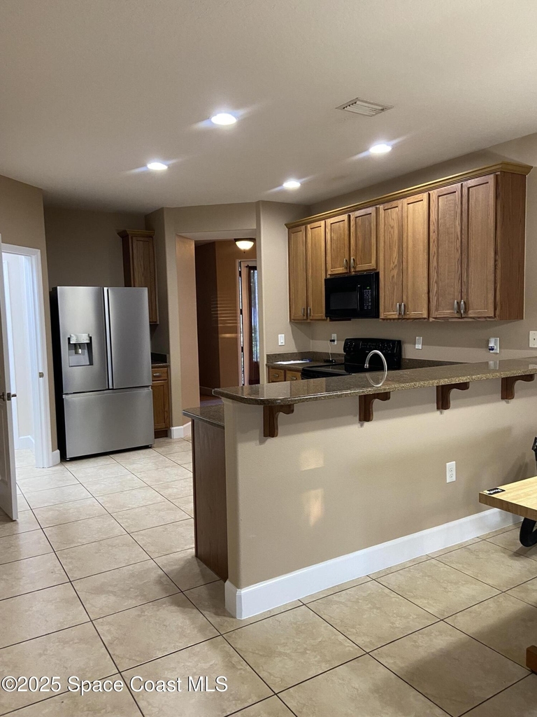 2552 Glenridge Circle - Photo 7