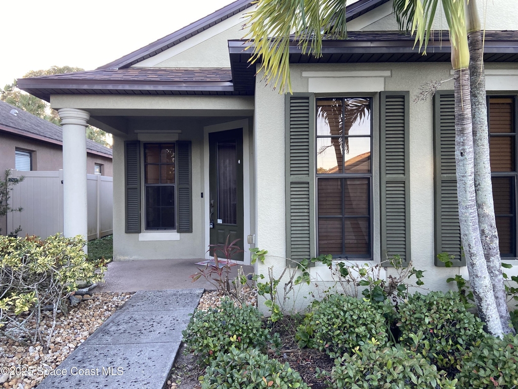 2552 Glenridge Circle - Photo 2