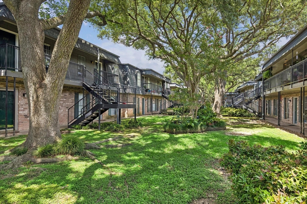 8939 Gaylord Street - Photo 19