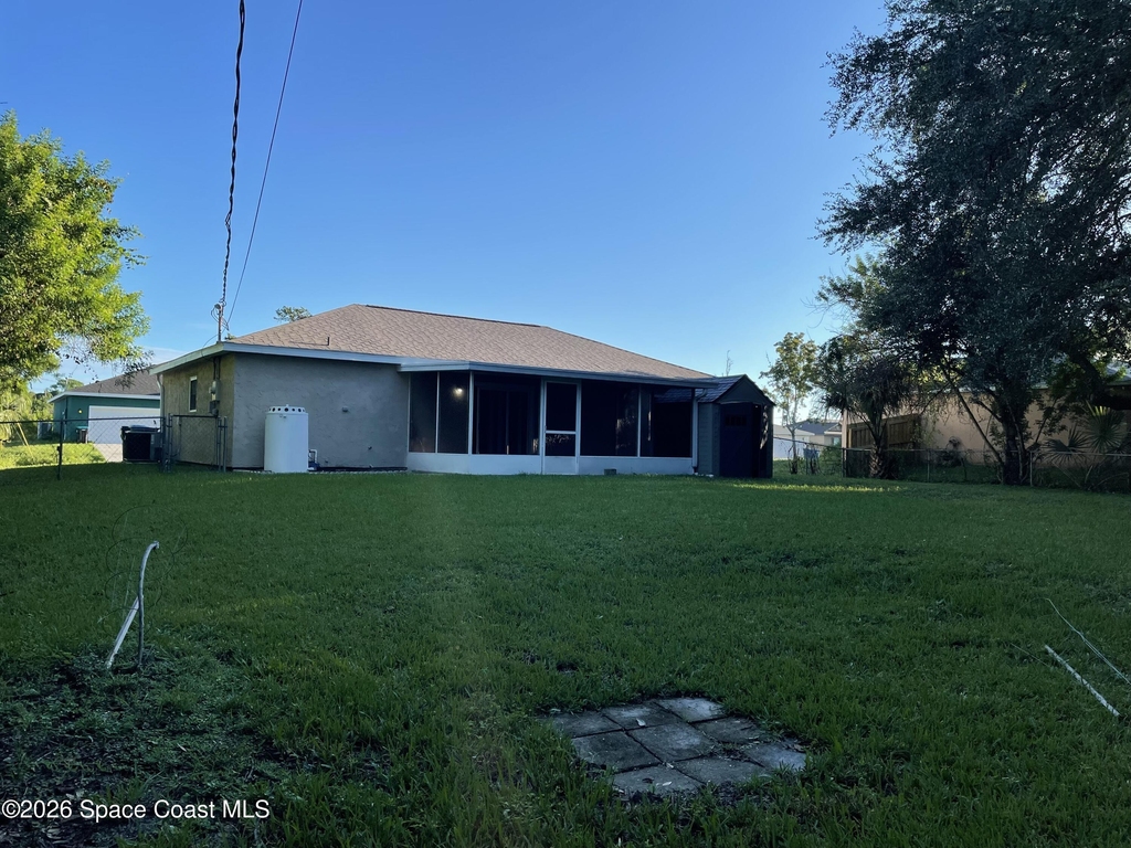 890 Nw Serenade Street Nw - Photo 19