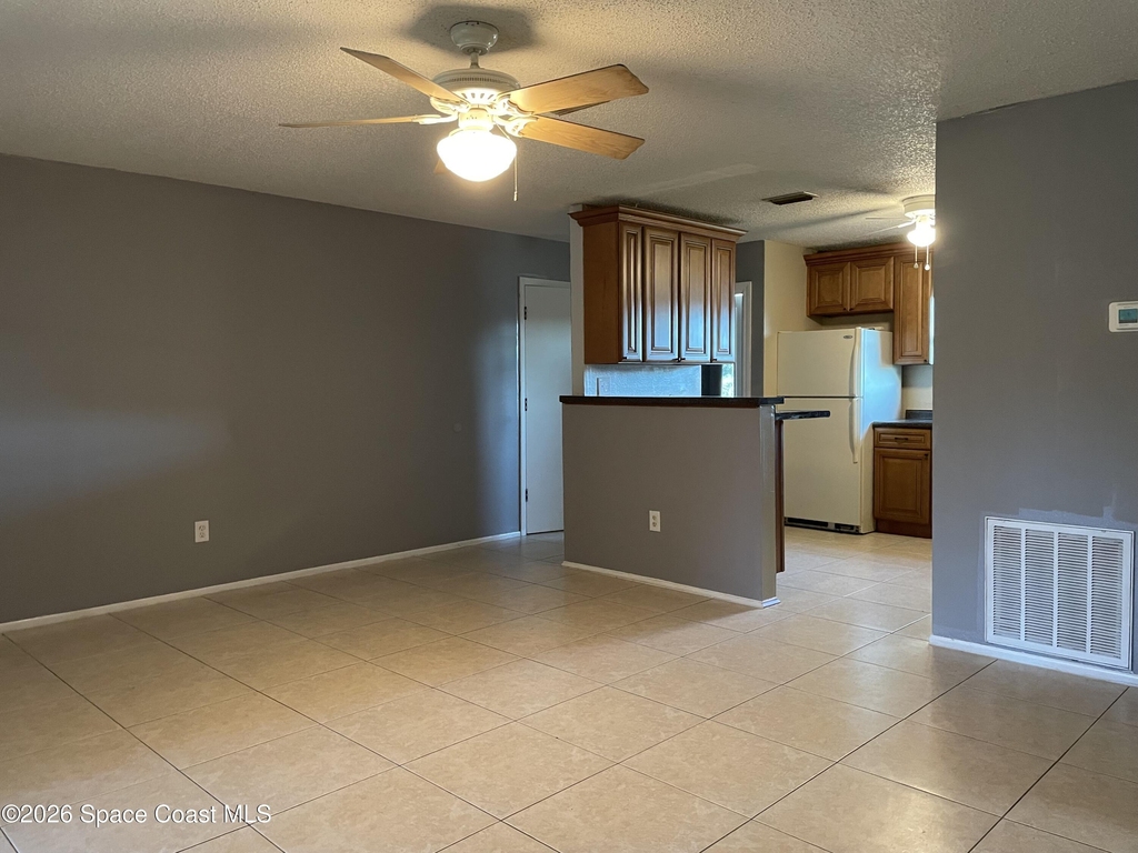 890 Nw Serenade Street Nw - Photo 4