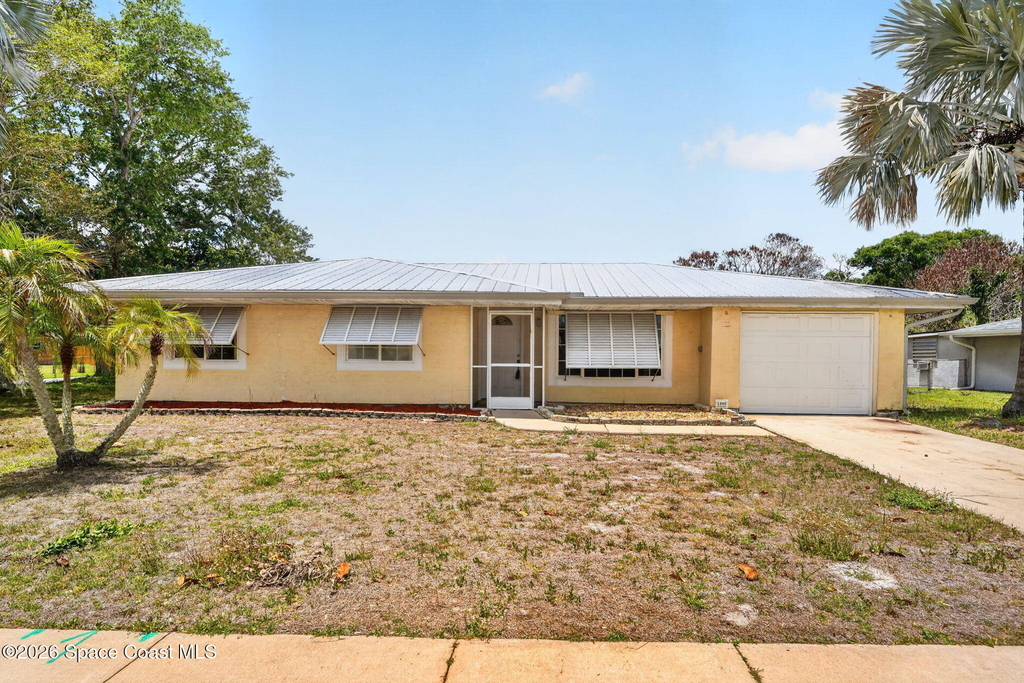 1340 Mariposa Drive Ne - Photo 1