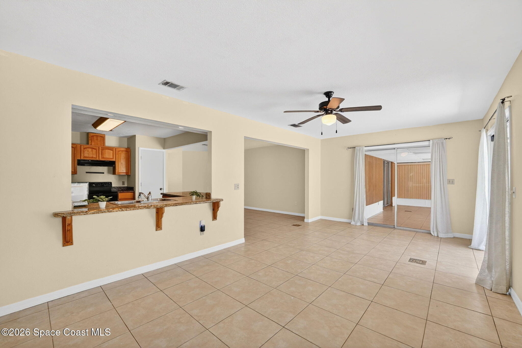 1340 Mariposa Drive Ne - Photo 11