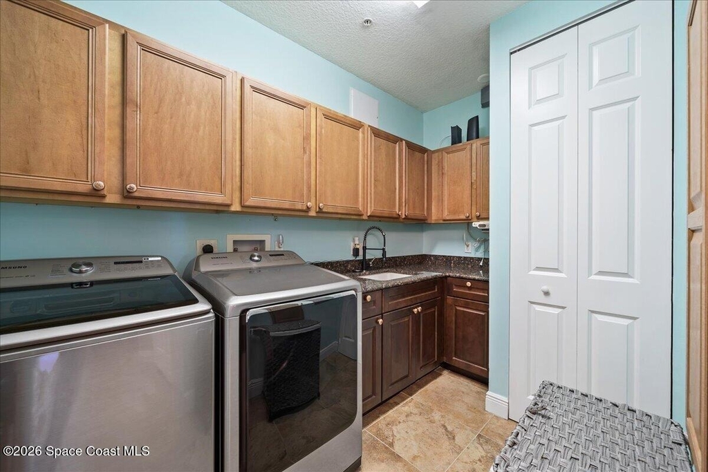 6005 Highway 1 - Photo 23