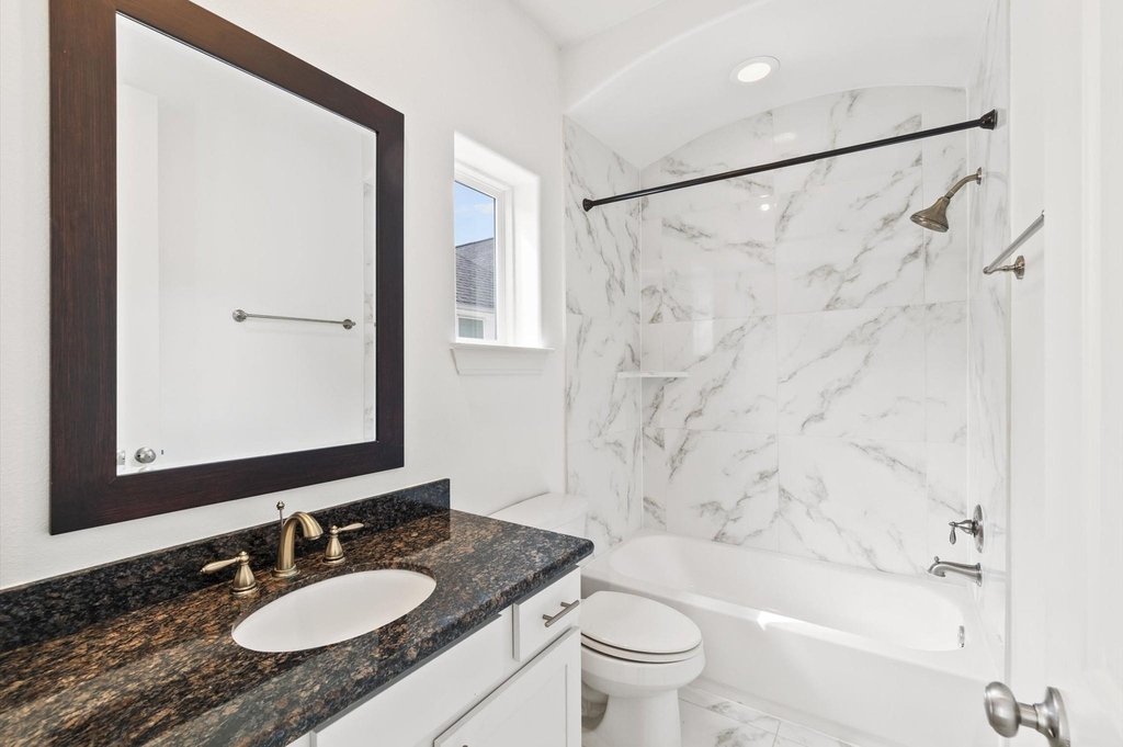2326 Hutchins Street - Photo 10