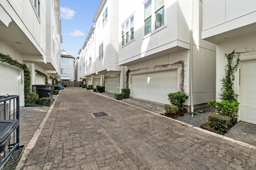 2326 Hutchins Street - Photo 22