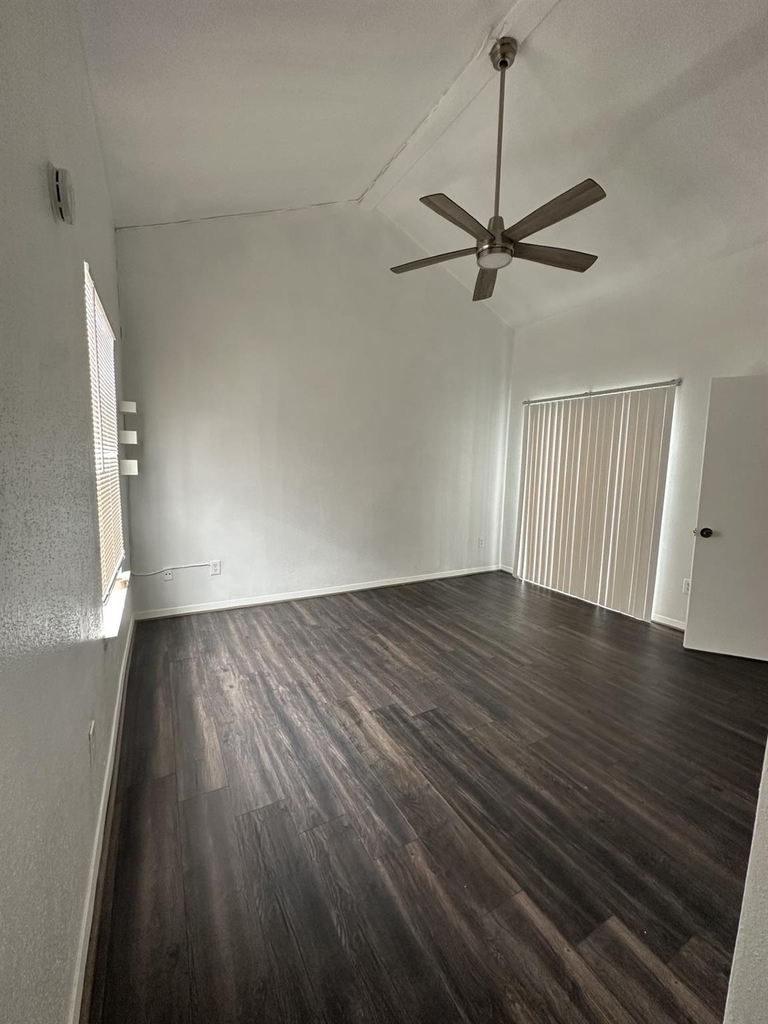 9809 Richmond Avenue - Photo 3