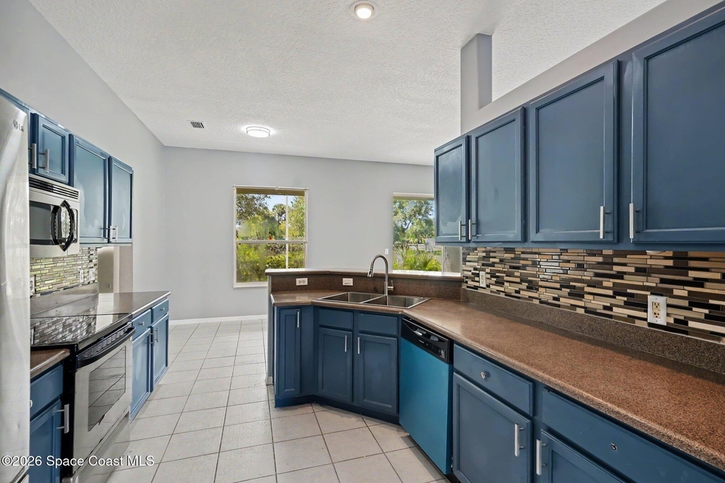 1785 Curlew Court - Photo 6
