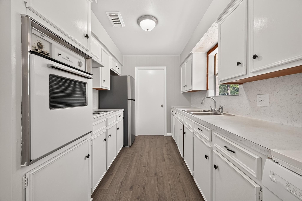 611 Dogwood Trail - Photo 8