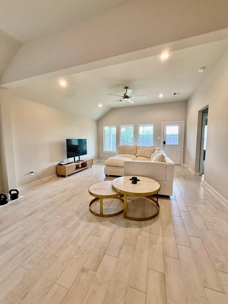 1963 Scarlet Yaupon Way - Photo 4