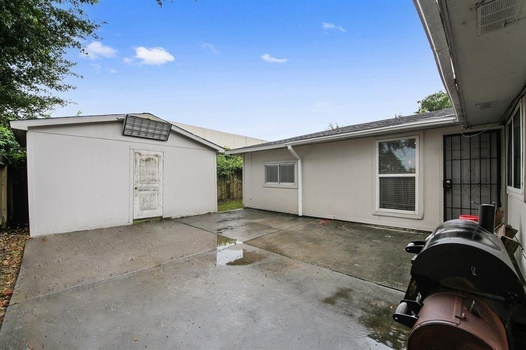 2811 Broad Haven Drive - Photo 2