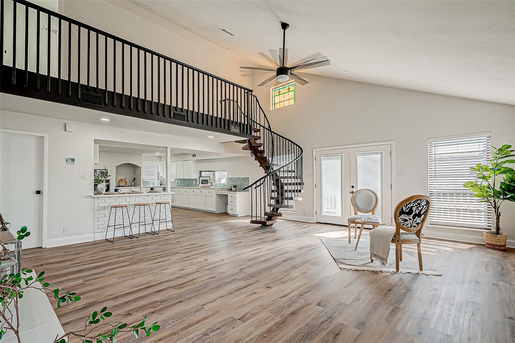 976 Bonita Street - Photo 14