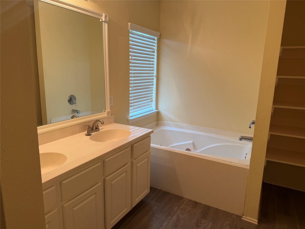 3031 Peerless Pass Ct - Photo 11